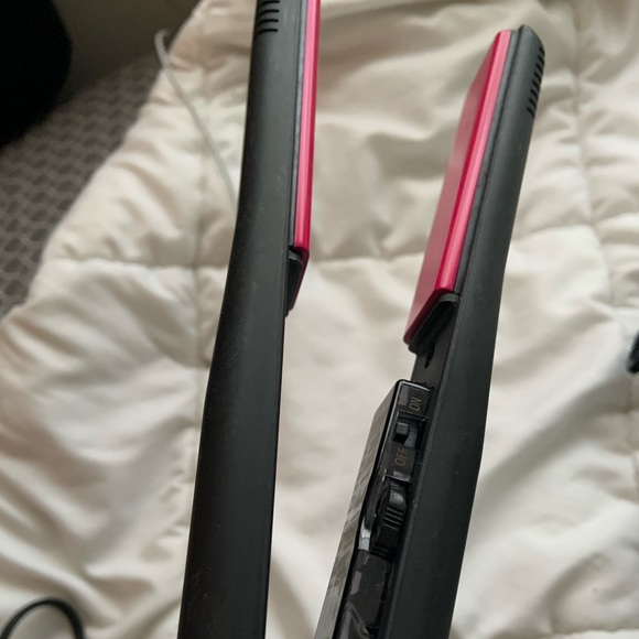 1 Flat Iron + 2 Curling Wands - Picture 5 of 5